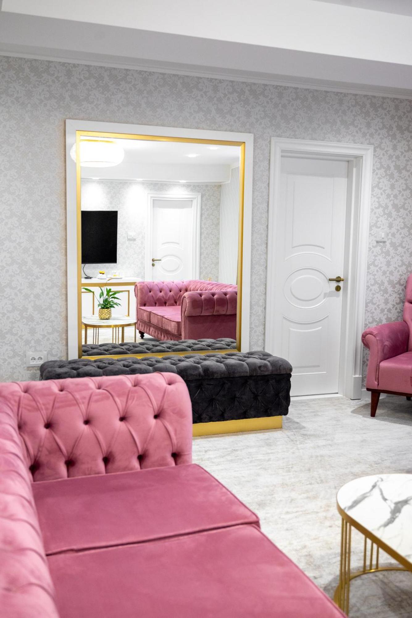 Queen Palace Hotel Novi Sad