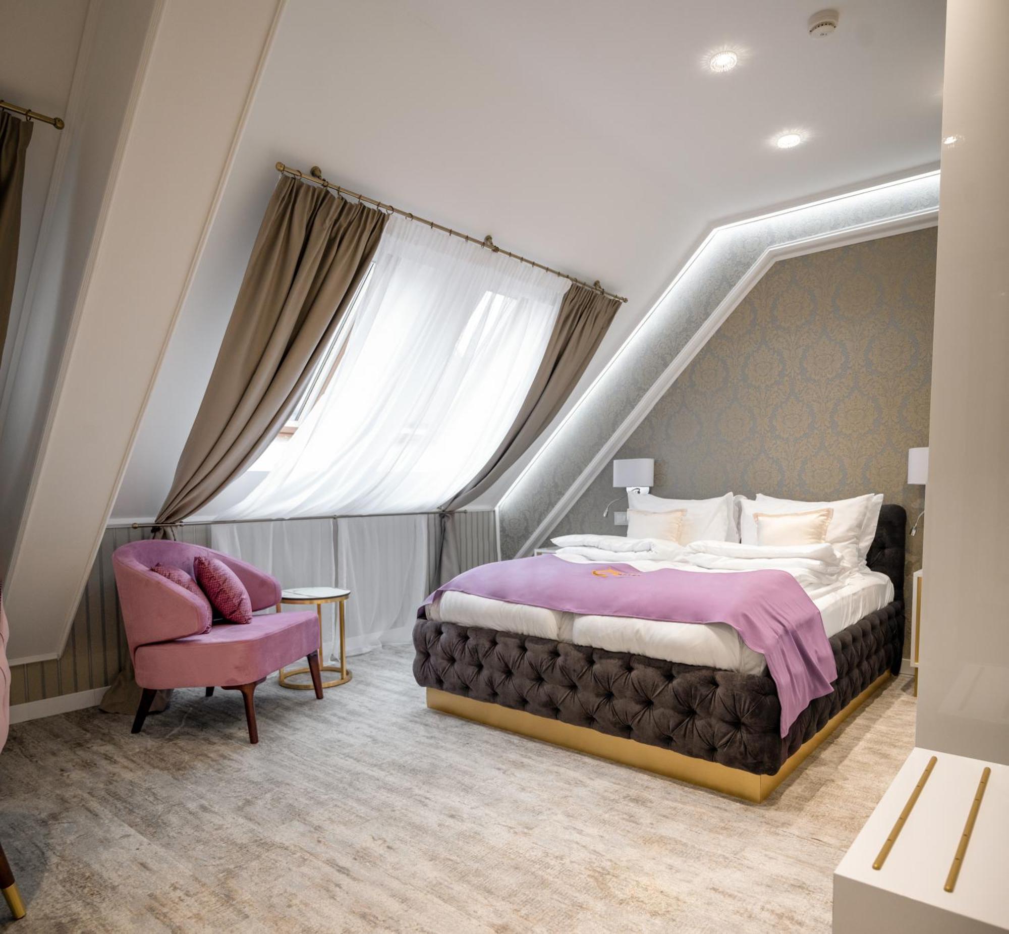 Hotel Queen Palace Novi Sad